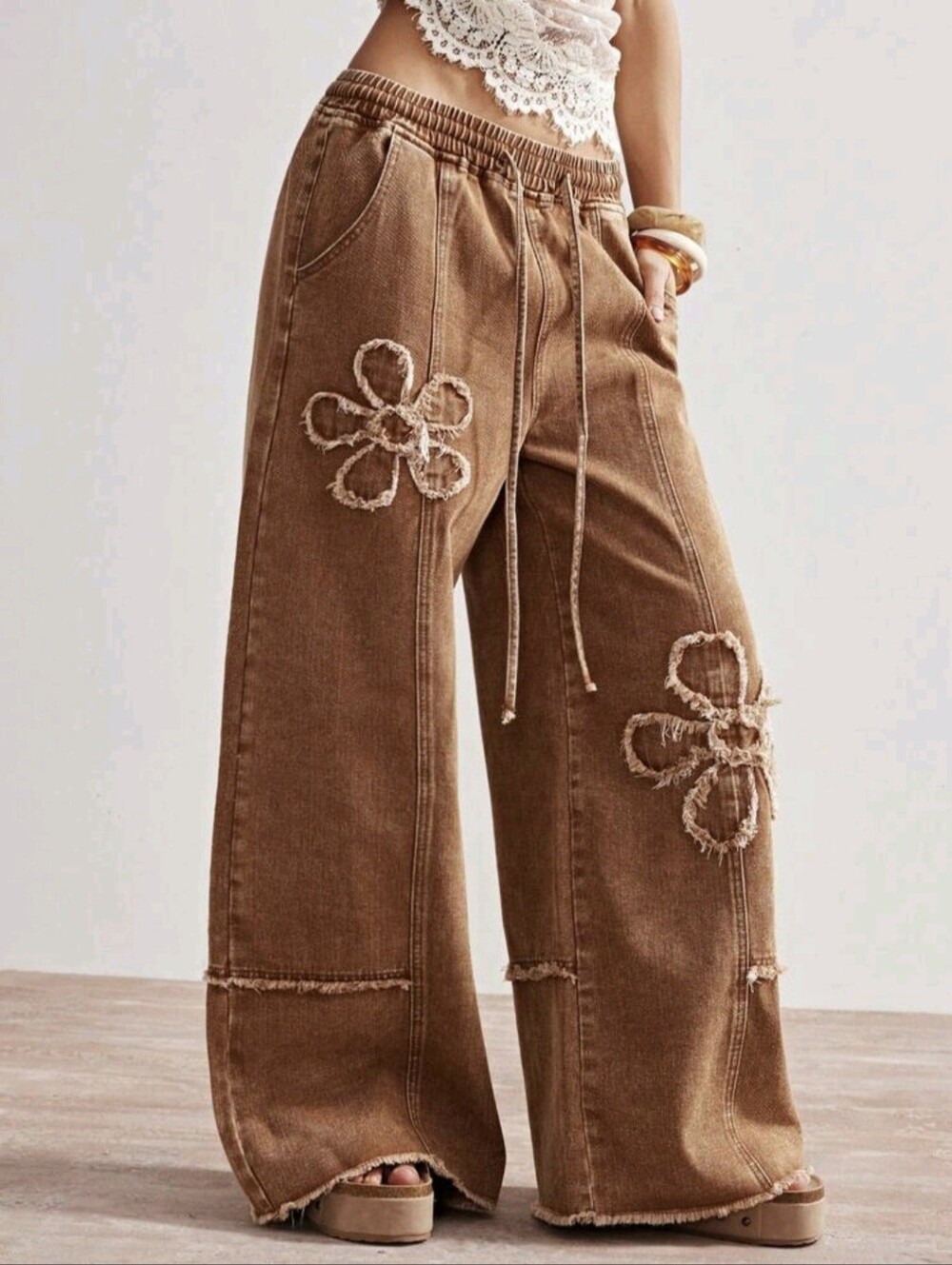 Women's Casual Beige Wide Leg Pants With Plant Patches And Pockets Long Woven - Picture 6 of 9